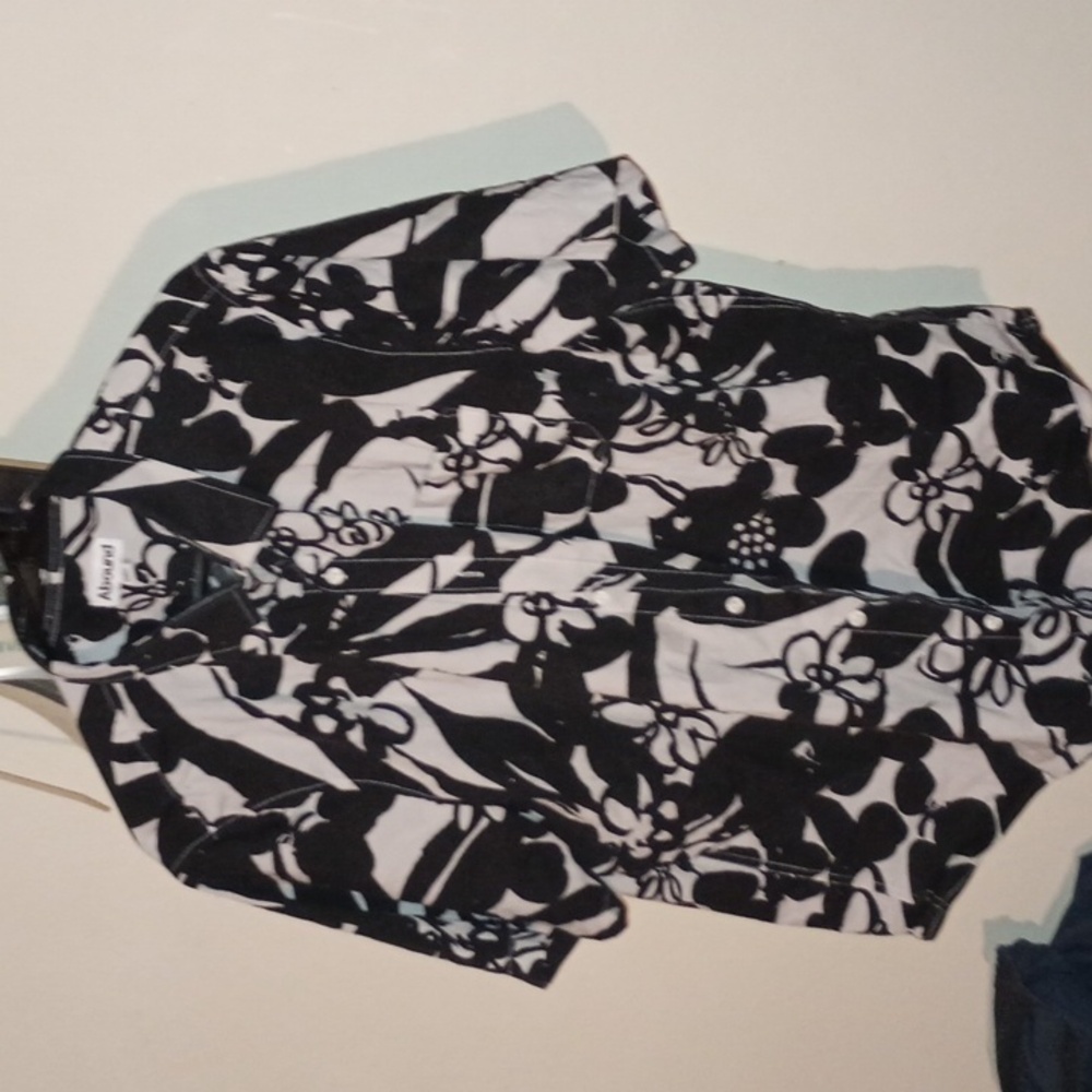 Black and White Floral Shirt Men's Business